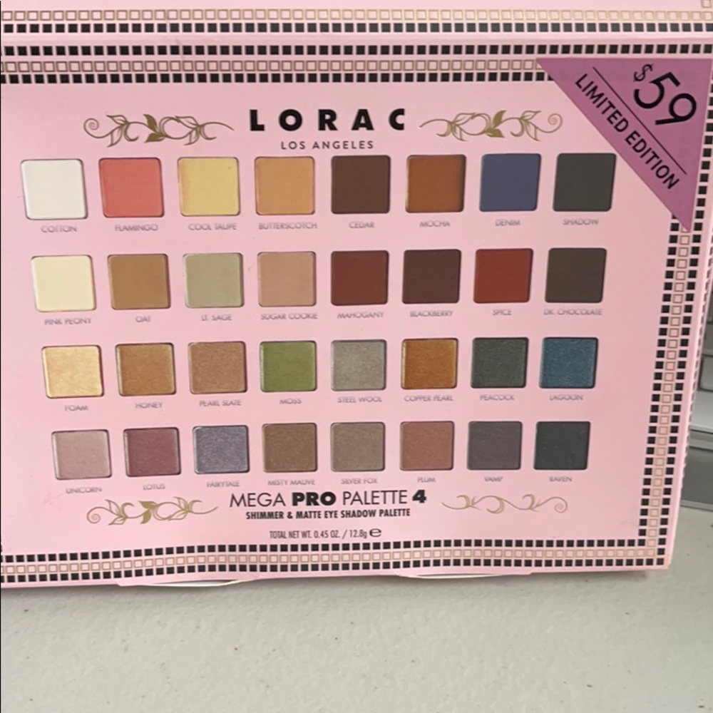 Shimmer & Matte Eye Shadow Palette